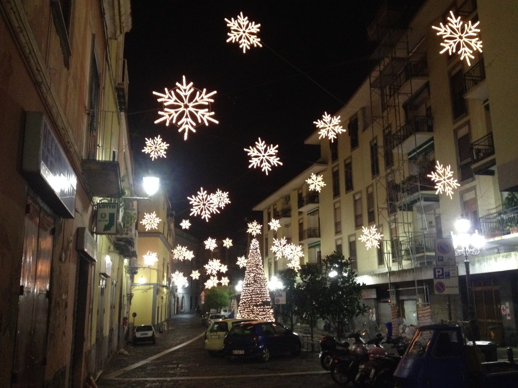 Fiocchi di neve luminosi in via
